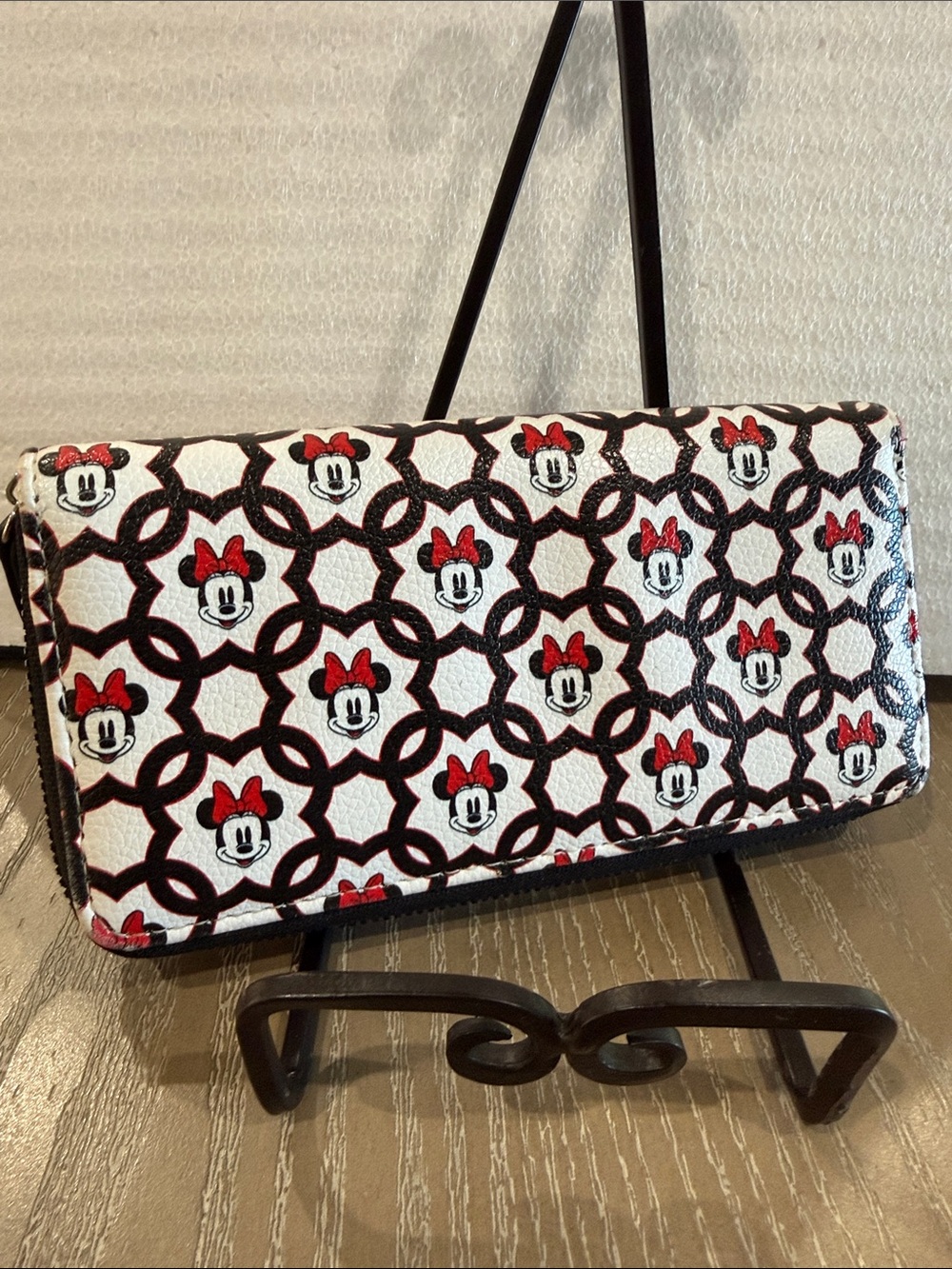 DISNEY Printed Minnie Pattern Zip Wallet in White, Black & Red - Picture 8 of 12